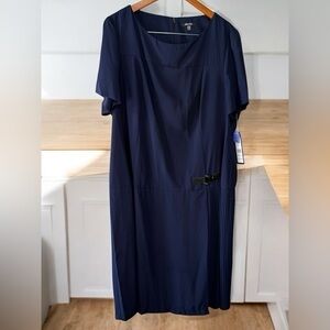 Allen Kay Navy Dress Womens  size 18 Side Pleats Womens Dress Long Blue Navy NWT